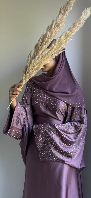 Anika’s Satin Closed Abaya Collection- Mauve